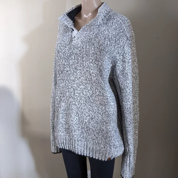 Roots Knit Heavyweight Henley Sweater, Size Large - Picture 2 of 7